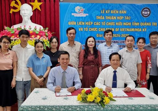 Liên hiệp các tổ chức hữu nghị ký kết biên bản thỏa thuận với tổ chức Children of Vietnam/Hoa Kỳ